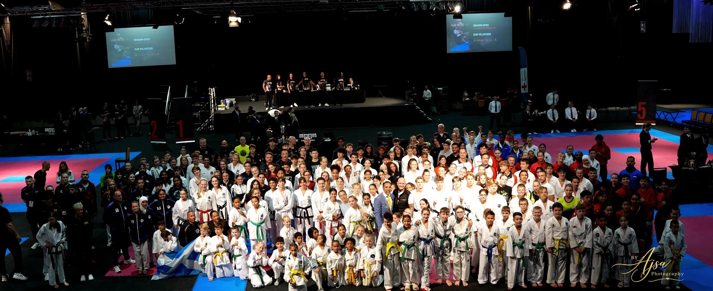 Participants gathered on the mats in Assen